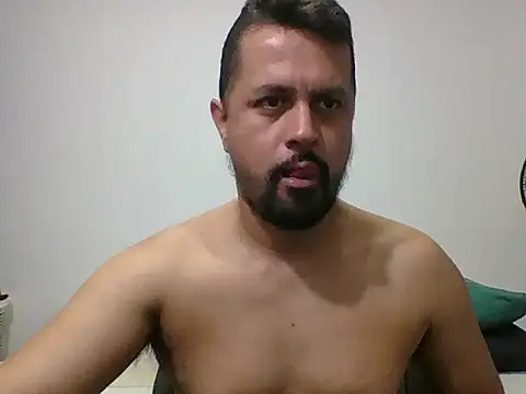 Snapshot of TRIISTAN_KING10 chatting on 11.15.25 TRIISTAN KING10 online show from 11.15.25