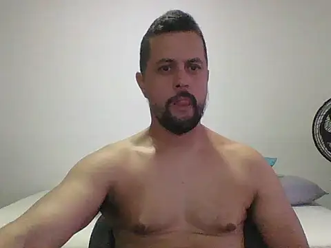 Snapshot of TRIISTAN_KING10 chatting on 07.17.26 TRIISTAN KING10 online show from 07.17.26