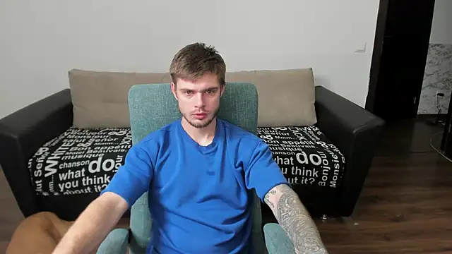 Snapshot of maks_wolfis chatting on 01.11.25 maks wolfis online show from 01.11.25