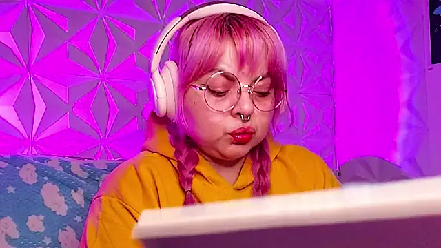 Satyn doll online show from 02.18.26