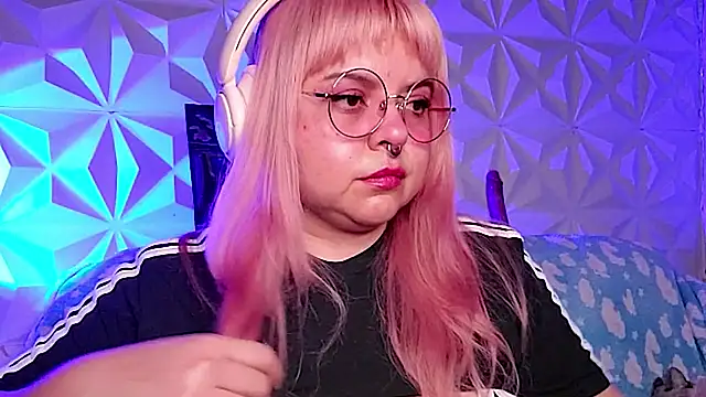 Satyn doll online show from 04.15.26