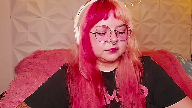 Snapshot of Satyn_doll chatting on 07.09.26 Satyn doll online show from 07.09.26