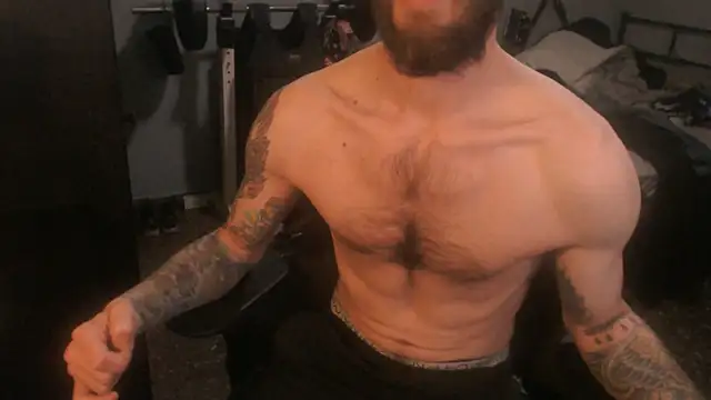 SexxxyLouis online show from 04.01.26