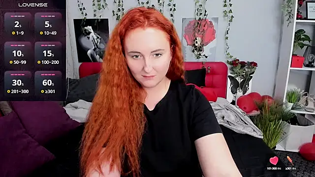 Snapshot of BabeLessi chatting on 03.15.25 BabeLessi online show from 03.15.25