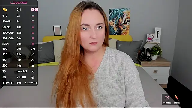 Snapshot of BabeLessi chatting on 10.24.25 BabeLessi online show from 10.24.25