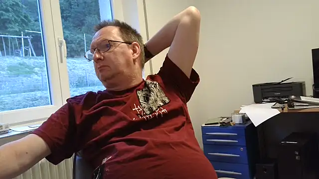 Snapshot of shymanhn chatting on 07.18.26 shymanhn online show from 07.18.26