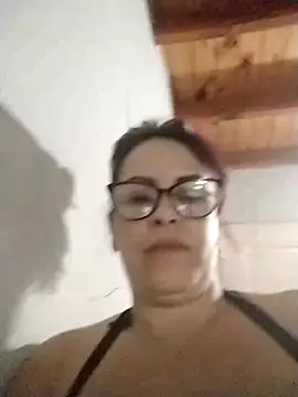 Snapshot of AyantiPonz79 chatting on 09.18.25 AyantiPonz79 online show from 09.18.25