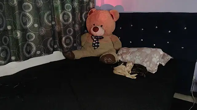 ANGELIQUE KLANE online show from 03.26.26