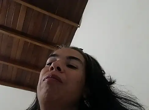 Snapshot of mari657 chatting on 12.25.24 mari657 online show from 12.25.24