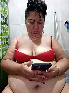 Snapshot of Brenda_Berck_ chatting on 10.23.25 Brenda Berck online show from 10.23.25