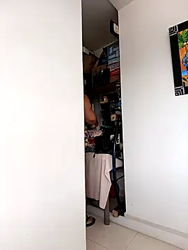 Snapshot of Brenda_Berck_ chatting on 10.31.25 Brenda Berck online show from 10.31.25