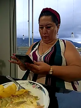 Snapshot of Brenda_Berck_ chatting on 11.16.25 Brenda Berck online show from 11.16.25