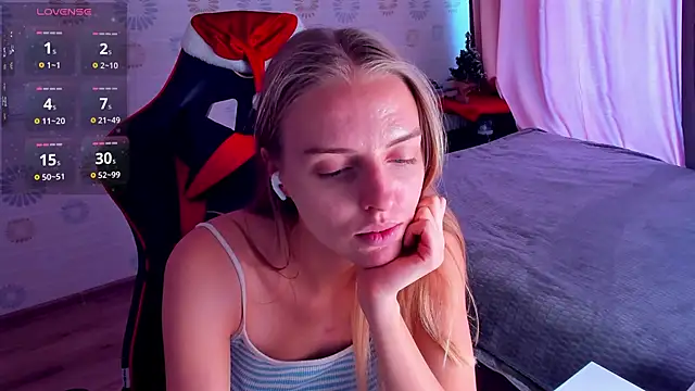 Snapshot of Jam_cream chatting on 12.18.24 Jam cream online show from 12.18.24