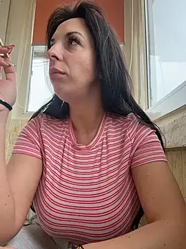 Almmaxxxx online show from 04.01.26