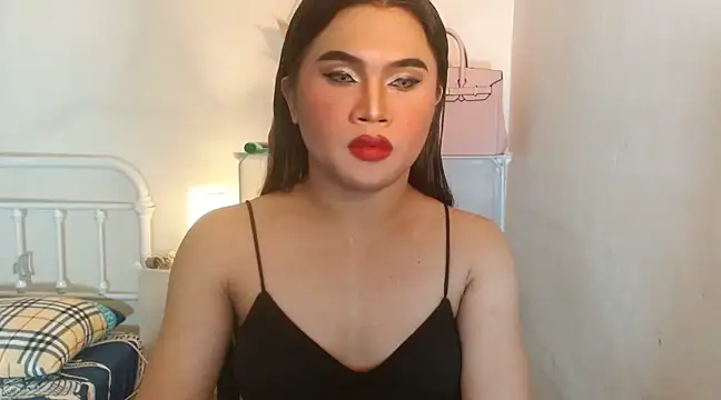 Snapshot of JustineBIGCUM chatting on 02.19.25 JustineBIGCUM online show from 02.19.25