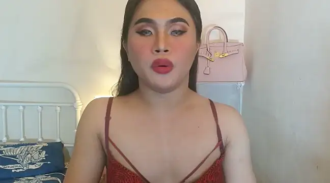 Snapshot of JustineBIGCUM chatting on 03.08.25 JustineBIGCUM online show from 03.08.25