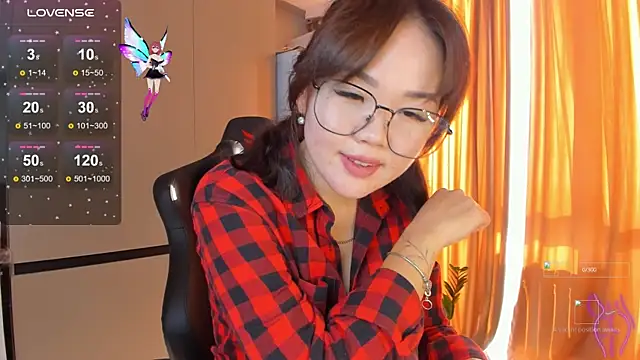 azure moon2 online show from 10.06.25