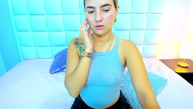 Snapshot of teresasroom_ chatting on 11.06.25 teresasroom online show from 11.06.25