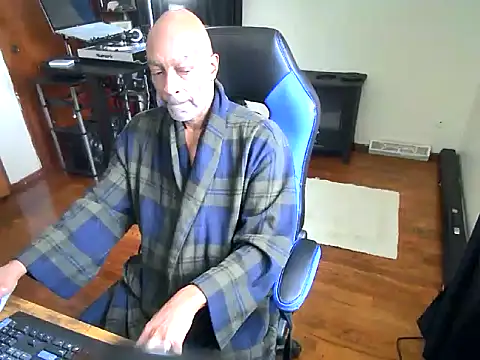 Snapshot of longdick4you8686 chatting on 01.24.25 longdick4you8686 online show from 01.24.25