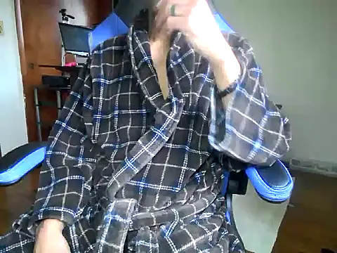 Snapshot of longdick4you8686 chatting on 02.26.25 longdick4you8686 online show from 02.26.25