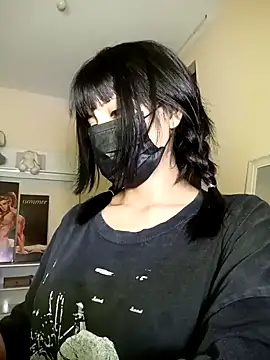 Latin summer online show from 02.14.25