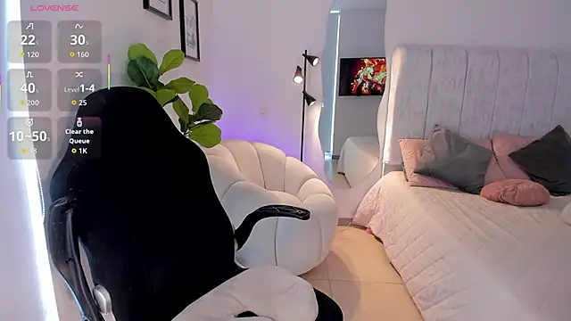 AmyWood online show from 04.01.26