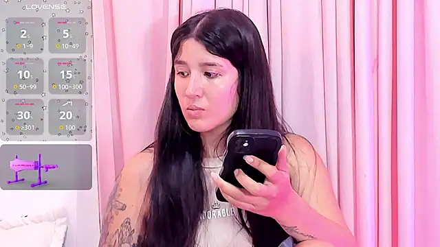 Snapshot of Dulce_andrea__ chatting on 02.20.26 Dulce andrea online show from 02.20.26