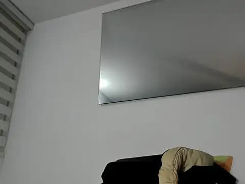 Snapshot of foxy-porn1 chatting on 02.22.25 foxy-porn1 online show from 02.22.25