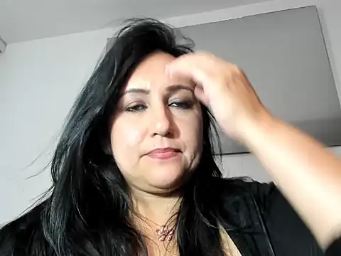 Snapshot of foxy-porn1 chatting on 02.26.25 foxy-porn1 online show from 02.26.25