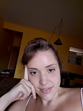 Snapshot of mskuddo chatting on 03.15.25 mskuddo online show from 03.15.25