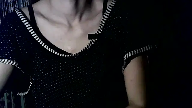 Snapshot of Katesweetkate chatting on 11.29.25 Katesweetkate online show from 11.29.25