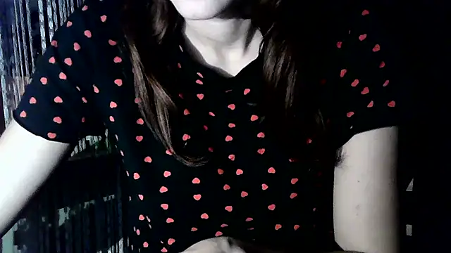 Snapshot of Katesweetkate chatting on 12.15.25 Katesweetkate online show from 12.15.25