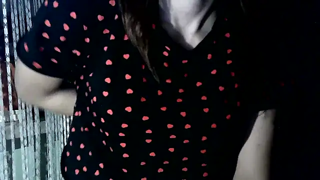 Snapshot of Katesweetkate chatting on 12.17.25 Katesweetkate online show from 12.17.25