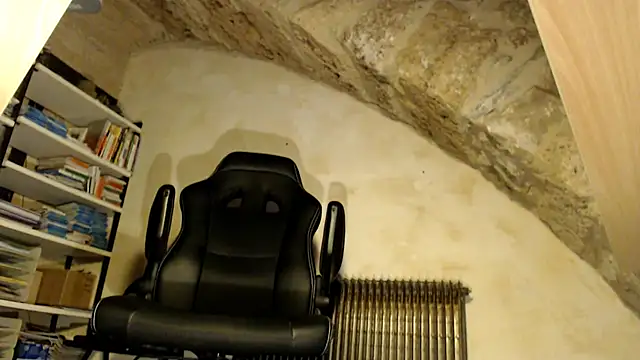 leon 2002 online show from 11.03.25