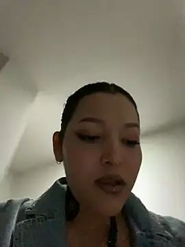Snapshot of MarcellaGriffin chatting on 01.12.25 MarcellaGriffin online show from 01.12.25