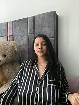 Snapshot of MarcellaGriffin chatting on 02.02.25 MarcellaGriffin online show from 02.02.25