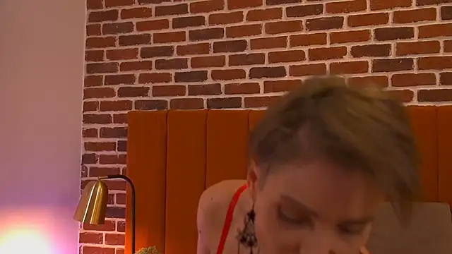 Mellisandre online show from 12.02.25