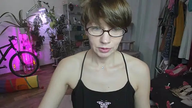 Snapshot of Constancia_pure chatting on 01.27.25 Constancia pure online show from 01.27.25