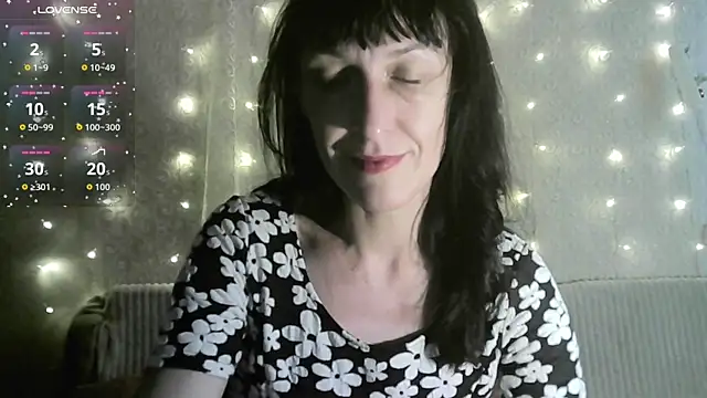 MarieODahliaS online show from 10.25.25