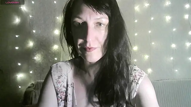 MarieODahliaS online show from 10.29.25