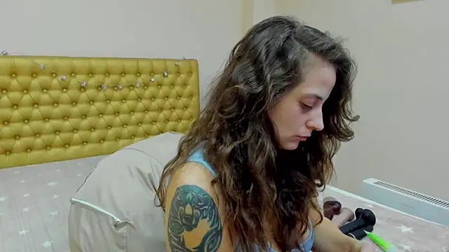 AlmaFancy online show from 02.22.25