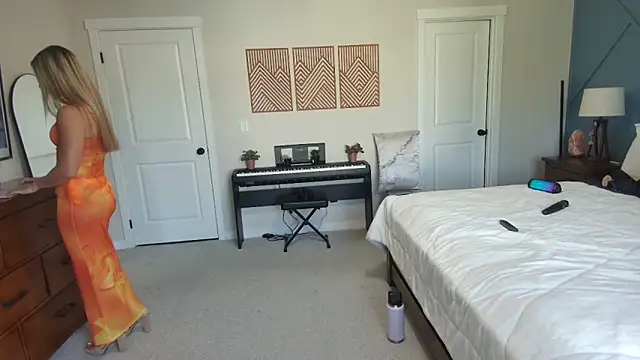 Snapshot of xxyourgirlblair chatting on 09.17.25 xxyourgirlblair online show from 09.17.25