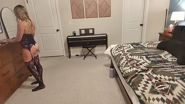 Snapshot of xxyourgirlblair chatting on 10.07.25 xxyourgirlblair online show from 10.07.25