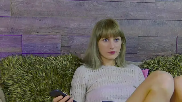 SiennaShapiro online show from 09.18.25