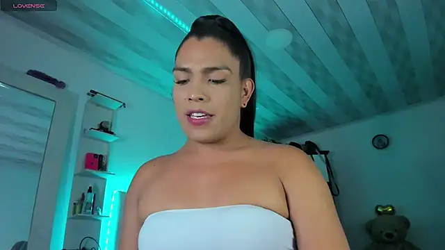 briitany hot online show from 02.14.25