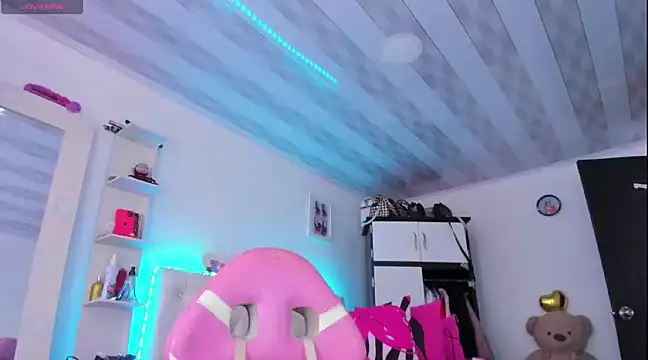 briitany hot online show from 02.21.25