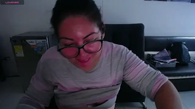 Snapshot of abigail_curvy chatting on 02.03.25 abigail curvy online show from 02.03.25