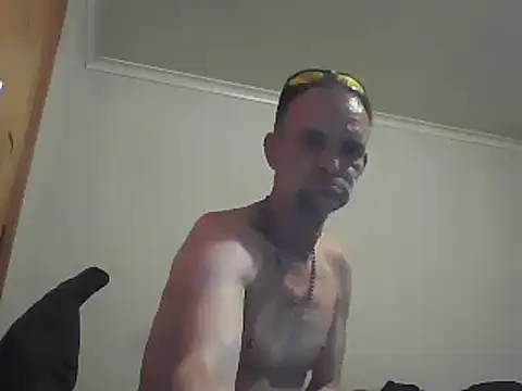 Snapshot of TooFknHorny1 chatting on 01.15.25 TooFknHorny1 online show from 01.15.25