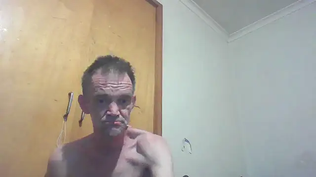 Snapshot of TooFknHorny1 chatting on 09.11.25 TooFknHorny1 online show from 09.11.25