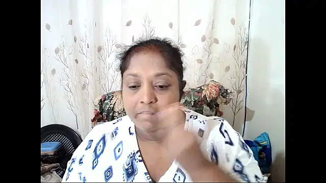 Snapshot of Indiantasha chatting on 02.10.26 Indiantasha online show from 02.10.26